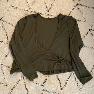 Low cut long sleeve blouse